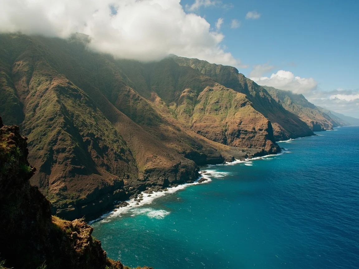 จุดเริ่มต้นเดินป่า Waipio Valley