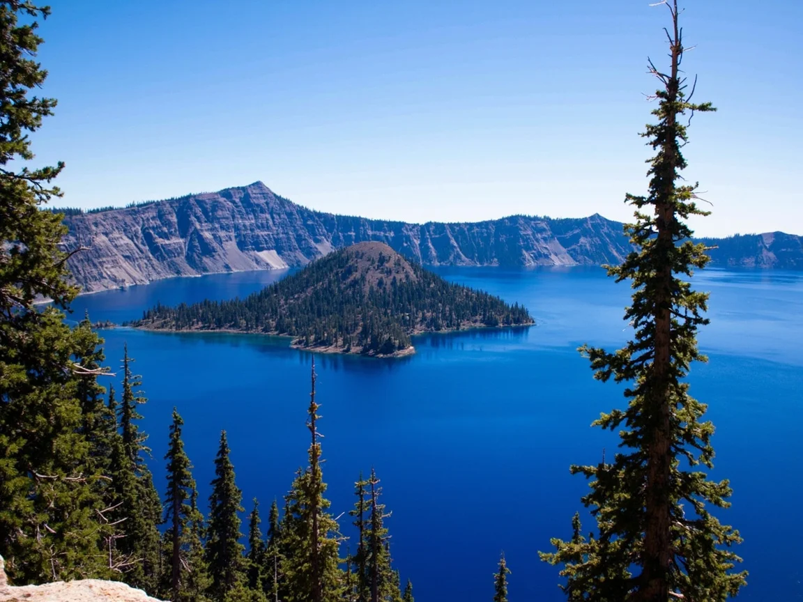 Petunjuk keselamatan dek pemerhatian Crater Lake National Park