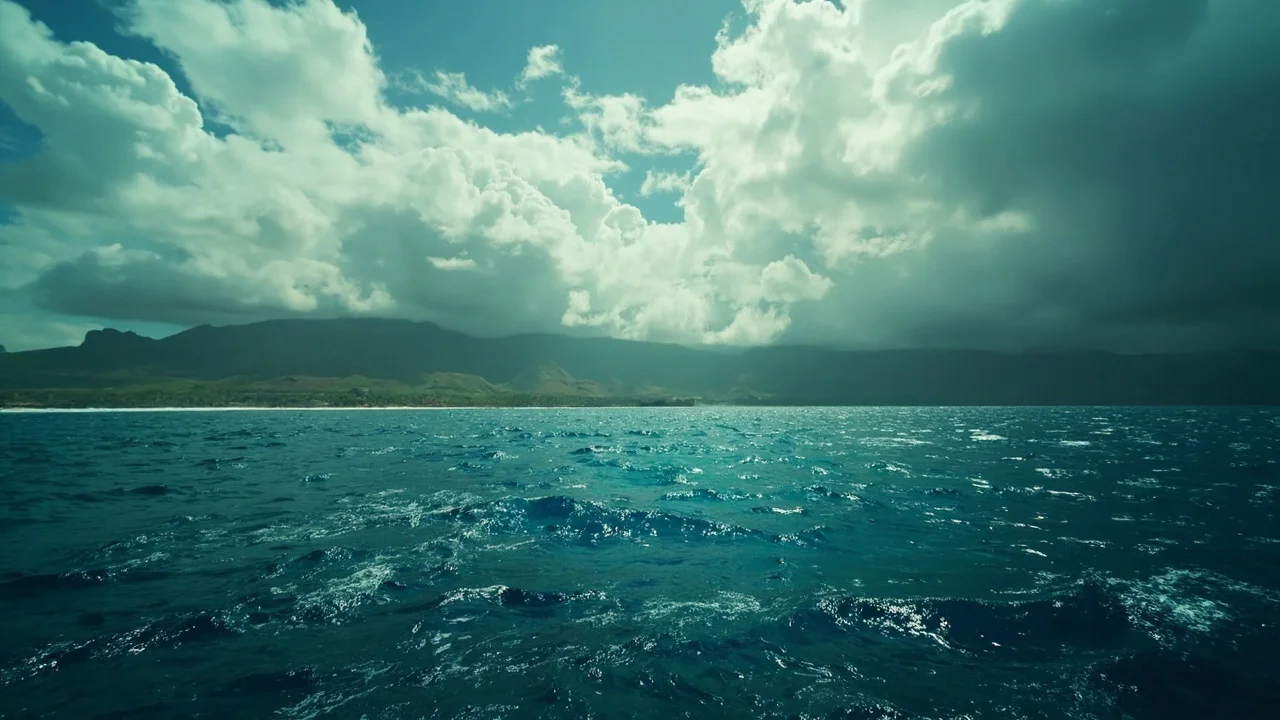 weather in maui in september 主题封面图